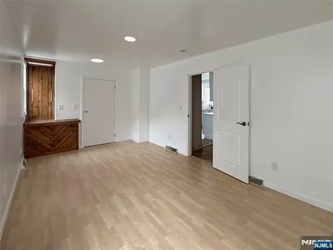 118 14th Street Prospect Park NJ 07508