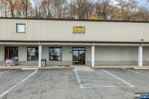 1190 Pompton Avenue Cedar Grove NJ 07009
