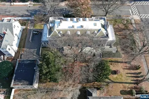 229-235 Ballantine Parkway Newark NJ 07104