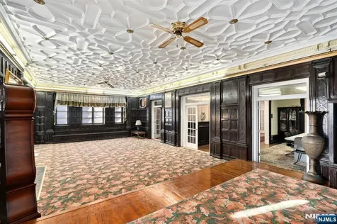 229-235 Ballantine Parkway Newark NJ 07104