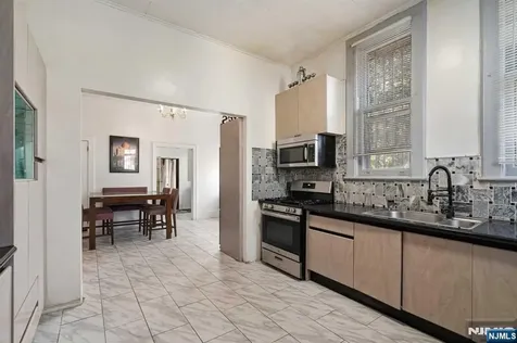 229-235 Ballantine Parkway Newark NJ 07104