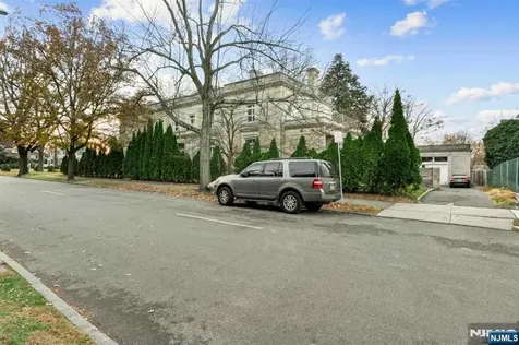 229-235 Ballantine Parkway Newark NJ 07104