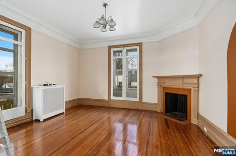 229-235 Ballantine Parkway Newark NJ 07104