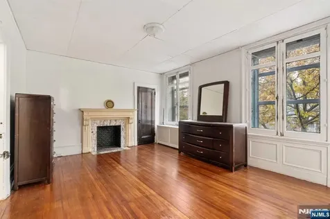 229-235 Ballantine Parkway Newark NJ 07104
