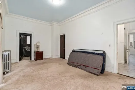 229-235 Ballantine Parkway Newark NJ 07104