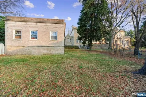 229-235 Ballantine Parkway Newark NJ 07104
