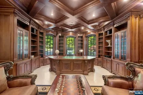 105 Chestnut Ridge Road Saddle River NJ 07458
