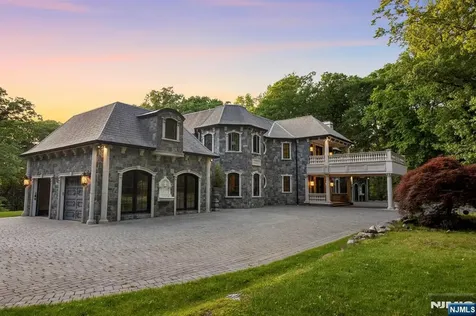 105 Chestnut Ridge Road Saddle River NJ 07458