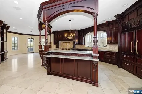 105 Chestnut Ridge Road Saddle River NJ 07458