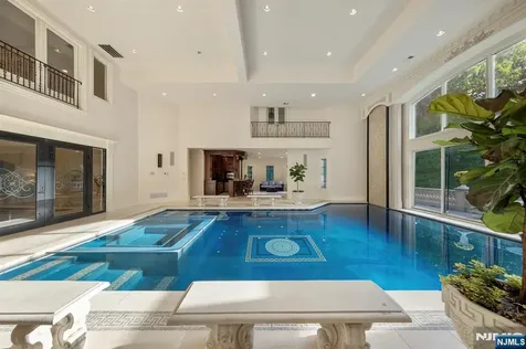 105 Chestnut Ridge Road Saddle River NJ 07458