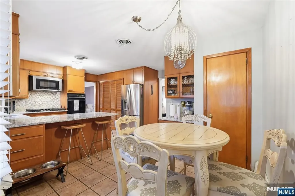 175 Weaver Avenue Bloomfield NJ 07003