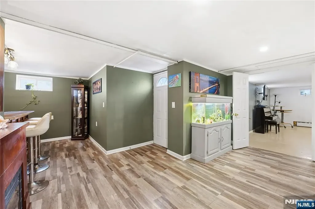 175 Weaver Avenue Bloomfield NJ 07003