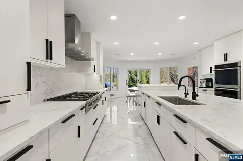 425 Highview Road Englewood NJ 07631