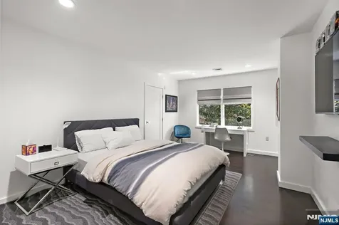 425 Highview Road Englewood NJ 07631
