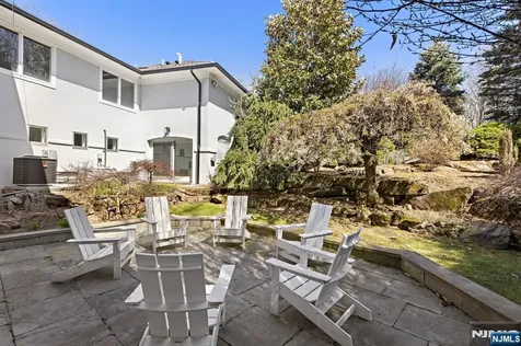 425 Highview Road Englewood NJ 07631