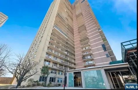 6040 Boulevard East Boulevard West New York NJ 07093
