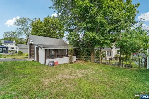 1485 Gaylord Terrace Teaneck NJ 07666