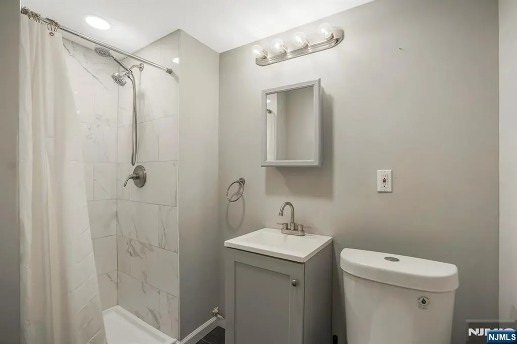 16 Pleasant Belleville NJ 07109