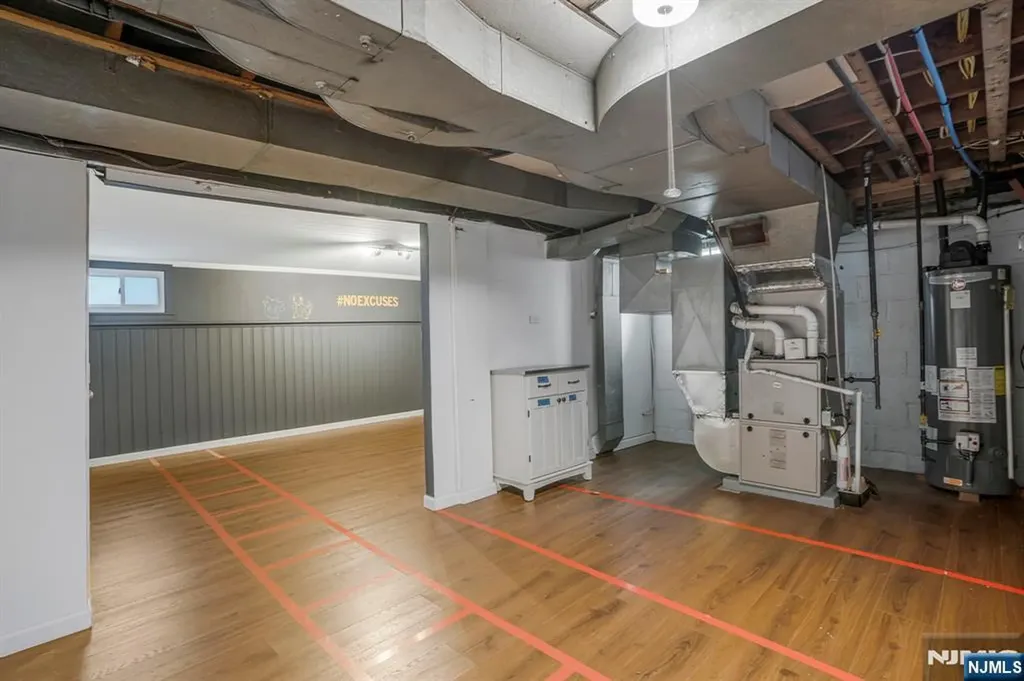 16 Pleasant Belleville NJ 07109