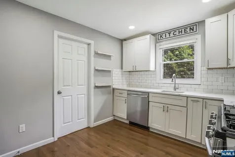 16 Pleasant Belleville NJ 07109