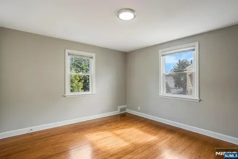 16 Pleasant Belleville NJ 07109