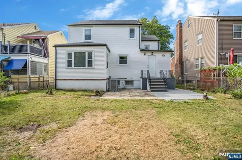 16 Pleasant Belleville NJ 07109