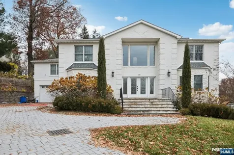 680 Soldier Hill Road Oradell NJ 07649