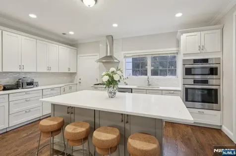 680 Soldier Hill Road Oradell NJ 07649