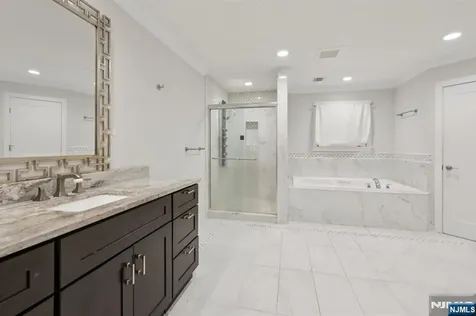 680 Soldier Hill Road Oradell NJ 07649