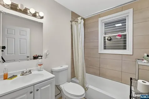 78 Treacy Avenue Newark NJ 07108