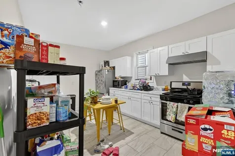 78 Treacy Avenue Newark NJ 07108