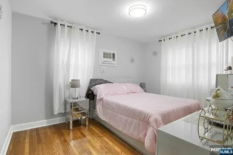 14 Dorothea Terrace Belleville NJ 07109
