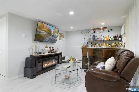 14 Dorothea Terrace Belleville NJ 07109
