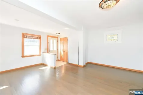 93 Copley Avenue Teaneck NJ 07666