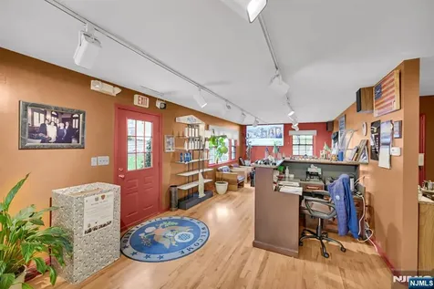 857 Pompton Avenue Cedar Grove NJ 07009