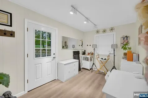 857 Pompton Avenue Cedar Grove NJ 07009