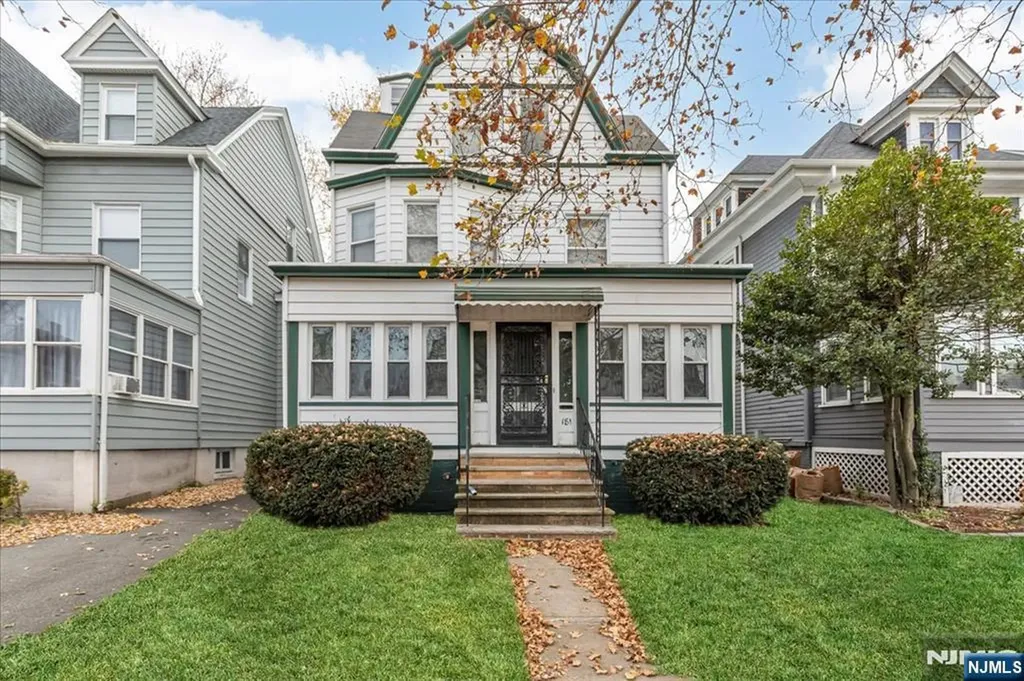 181 Greenwood Avenue East Orange NJ 07017