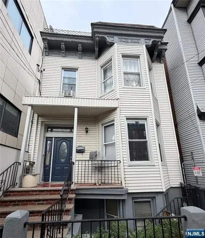2808 Palisade Avenue Weehawken NJ 07086