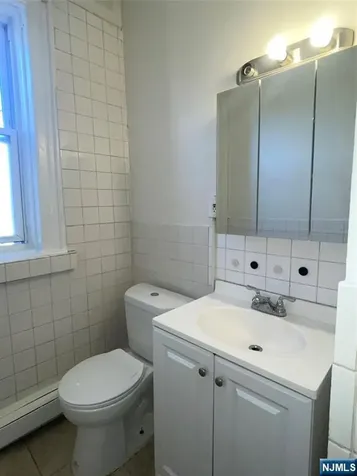 10 Hilliard Avenue Edgewater NJ 07020