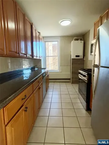 10 Hilliard Avenue Edgewater NJ 07020