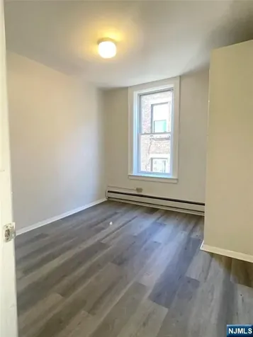 10 Hilliard Avenue Edgewater NJ 07020