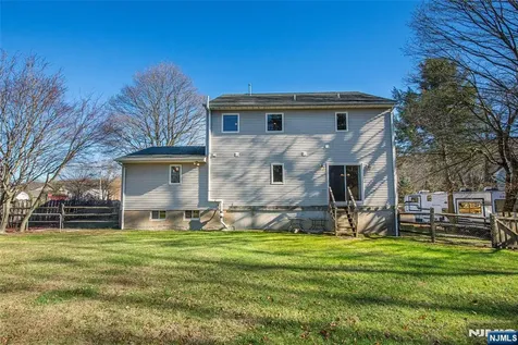 8 Tyler Place West Milford NJ 07421