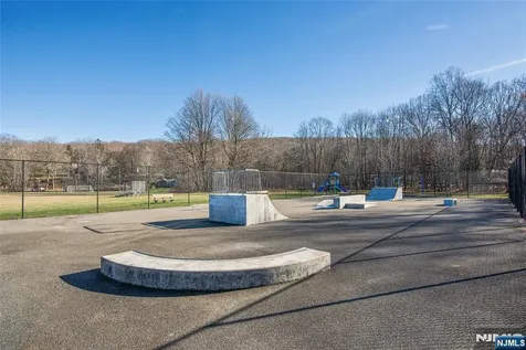 8 Tyler Place West Milford NJ 07421