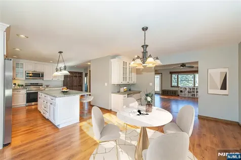 8 Tyler Place West Milford NJ 07421