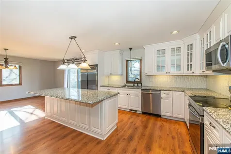 8 Tyler Place West Milford NJ 07421