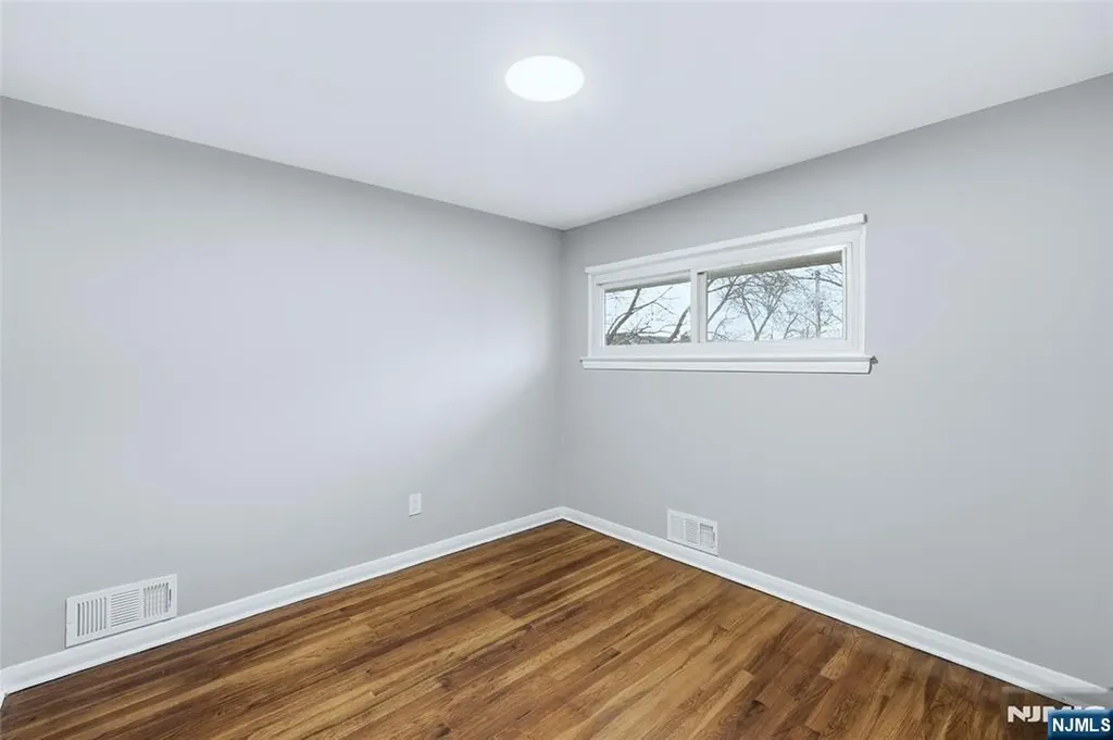 15 Carol Place Bloomfield NJ 07003