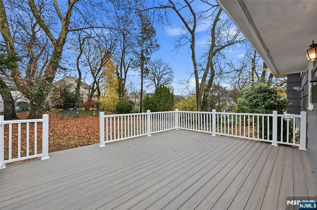 15 Carol Place Bloomfield NJ 07003