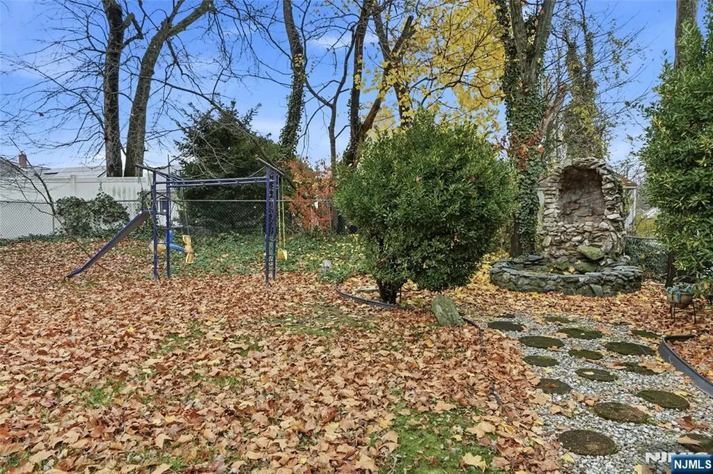 15 Carol Place Bloomfield NJ 07003