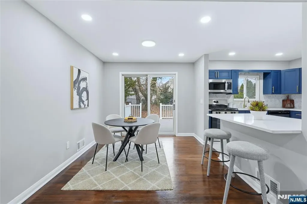 15 Carol Place Bloomfield NJ 07003