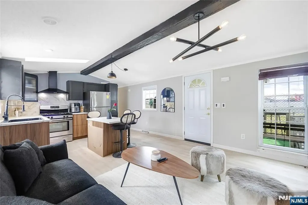 191 W 24th Bayonne NJ 07002